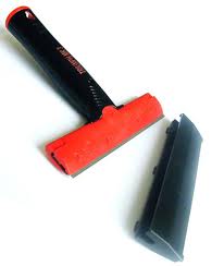 Triumph skraber straight